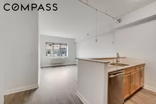 516 W 47th St, New York City, NY 10036 - Photo 3
