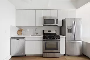 399 E 8th St, New York, NY 10009 - Photo 3