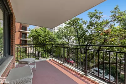 60 Sutton Place S #3DES, New York City, NY 10022 - Photo 3