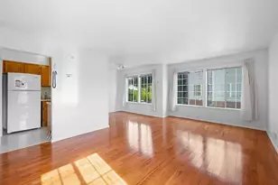 16 Roosevelt Ct, New York City, NY 10314 - Photo 3