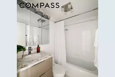 32 Gramercy Park S #2A, New York, NY 10003 - Photo 9