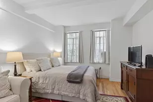 320 E 42nd St, New York, NY 10017 - Photo 3
