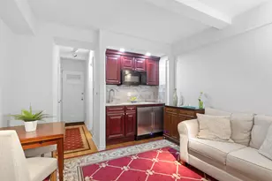 320 E 42nd St, New York, NY 10017 - Photo 5