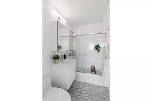 45 W 67th St, New York City, NY 10023 - Photo 5