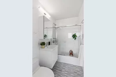45 W 67th Street #22B, New York City, NY 10023 - Photo 5