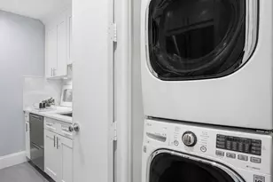 308 E 72nd St, New York City, NY 10021 - Photo 5