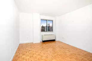 308 E 38th St, New York City, NY 10016 - Photo 13