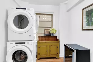 710 Park Ave, New York City, NY 10021 - Photo 11