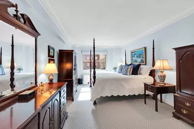 710 Park Avenue #2A, New York, NY 10021 - Photo 5