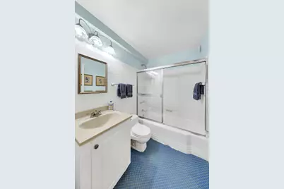 710 Park Avenue #2A, New York, NY 10021 - Photo 9
