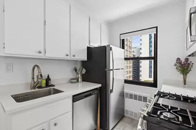 345 E 69th Street #12F, New York, NY 10021 - Photo 3