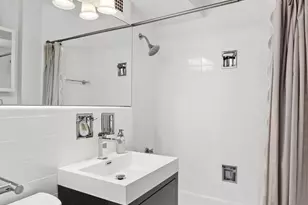 345 E 69th St, New York City, NY 10021 - Photo 9