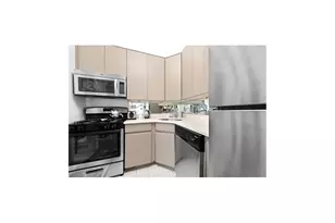 400 E 70th St, New York City, NY 10021 - Photo 3