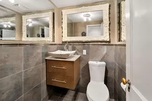 325 E 72nd St, New York, NY 10021 - Photo 9