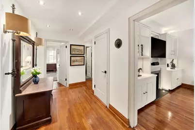 325 E 72nd Street #2D, New York, NY 10021 - Photo 5