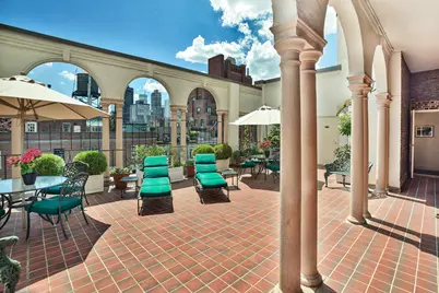 325 E 72nd Street #2D, New York, NY 10021 - Photo 11