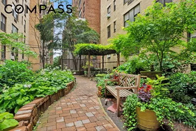 424 E 52nd Street #4D, New York, NY 10022 - Photo 11