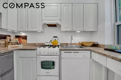 424 E 52nd Street #4D, New York, NY 10022 - Photo 5