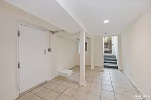 155 W 9th St, New York City, NY 11231 - Photo 13