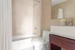 480 Eastern Pkwy, New York City, NY 11225 - Photo 13
