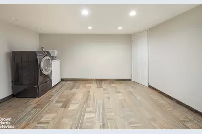 542 Beach 129th Street, Rockaway Park, NY 11694 - Photo 27