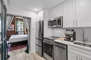 151 E 62nd St, New York City, NY 10065 - Photo 5
