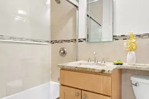 301 E 22nd St, New York, NY 10010 - Photo 5