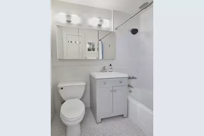 9 Barrow Street #6H, New York City, NY 10014 - Photo 5