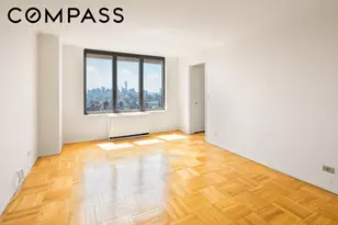 330 E 38th St, New York City, NY 10016 - Photo 5