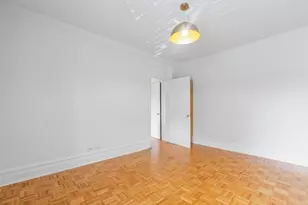 31-14 Crescent St, New York City, NY 11106 - Photo 5