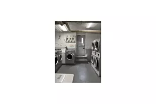 31-14 Crescent St, New York City, NY 11106 - Photo 13