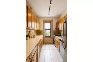 31-14 Crescent St, New York City, NY 11106 - Photo 5