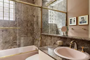 60 E 88th St, New York City, NY 10128 - Photo 11