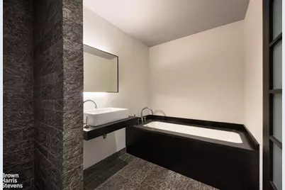 20 Pine Street #2905, New York City, NY 10005 - Photo 3