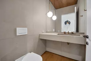527 W 27th St, New York City, NY 10001 - Photo 9