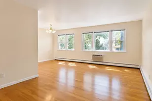 70-69 Walnut St, Forest Hills, NY 11375 - Photo 3
