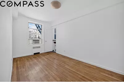 60 E 9th Street #538, New York, NY 10003 - Photo 13