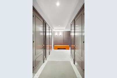 21 E 61st Street #9F, New York City, NY 10065 - Photo 5