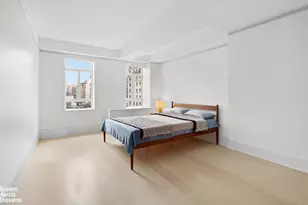 21 E 61st St, New York City, NY 10065 - Photo 17