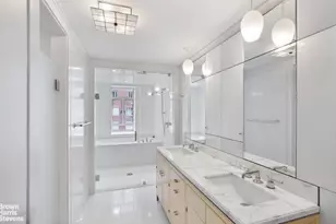 21 E 61st St, New York City, NY 10065 - Photo 13