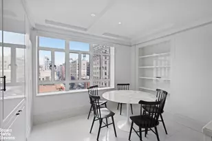 21 E 61st St, New York City, NY 10065 - Photo 9