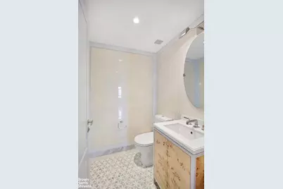21 E 61st Street #9F, New York City, NY 10065 - Photo 11