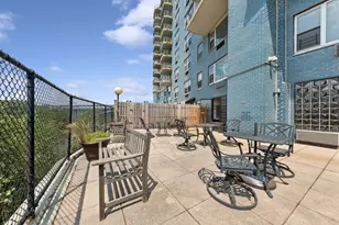 2400 Johnson Ave, New York City, NY 10463 - Photo 21