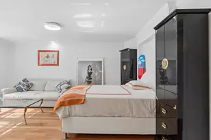 100 Bank St, New York City, NY 10014 - Photo 1