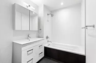 247 N 7th St, Brooklyn, NY 11211 - Photo 5