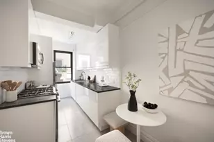 128 Central Park S, New York City, NY 10019 - Photo 5