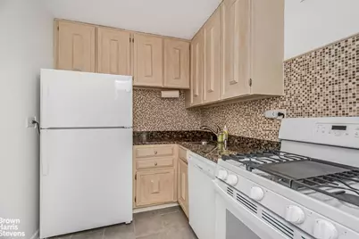 3333 Henry Hudson Parkway #22C, Bronx, NY 10463 - Photo 3