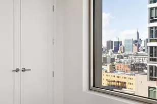 24-01 Queens Plaza N, New York City, NY 11101 - Photo 5