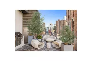 505 W 43rd St, New York City, NY 10036 - Photo 7
