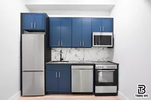 141 Meserole St, Brooklyn, NY 11206 - Photo 3
